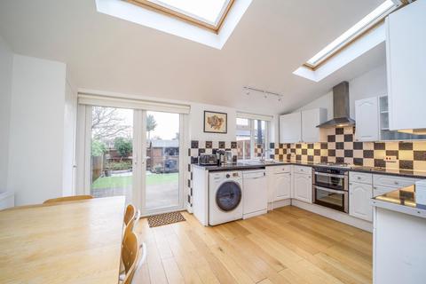 65 Queens Road, New Malden, KT3 6BY