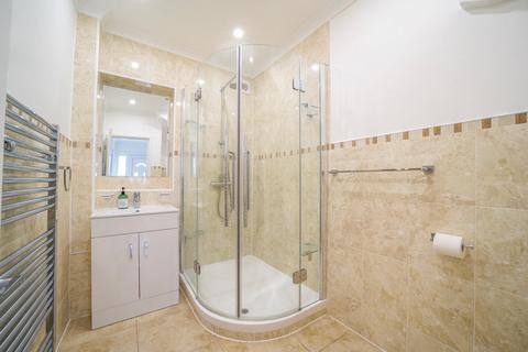 65 Queens Road, New Malden, KT3 6BY