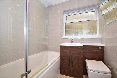 22 Parr Close, Leatherhead, KT22 7HD