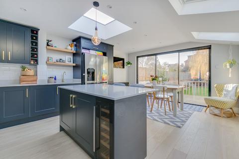 7 Haliburton Road, Twickenham, TW1 1PD