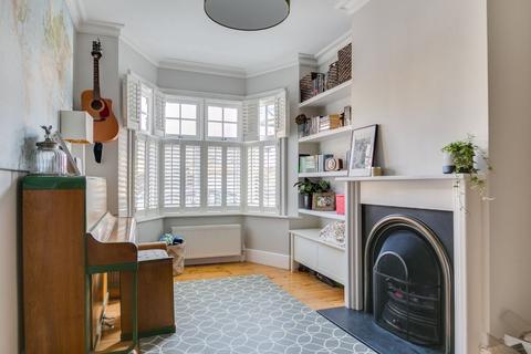 7 Haliburton Road, Twickenham, TW1 1PD