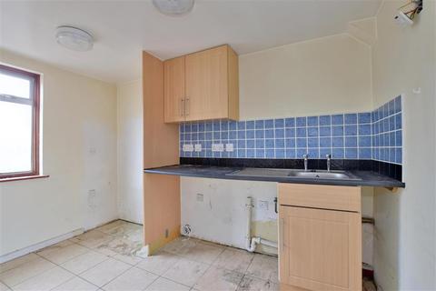 19 Shakespeare Road, Tonbridge, TN9 2QH