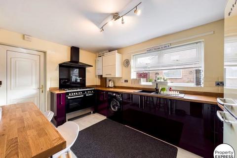 15 Briggs Avenue, South Bank, Middlesbrough, TS6 6XL