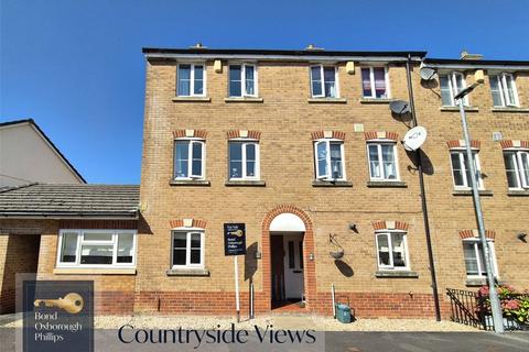 4 bedroom end of terrace house for sale, Torrington