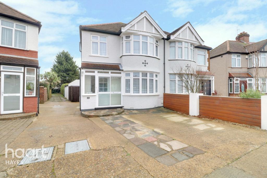 Glamis Crescent, Hayes 3 bed semidetached house £515,000