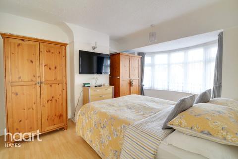11 Glamis Crescent, Hayes, UB3 1QA