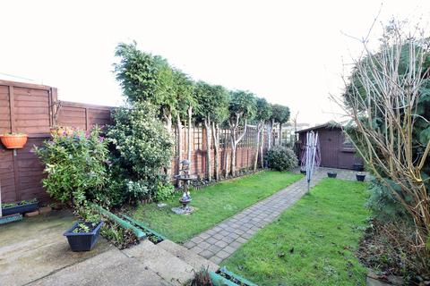 75 Crown Road, Clacton-on-sea, CO15 1AU