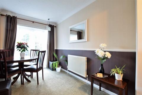 75 Crown Road, Clacton-on-sea, CO15 1AU