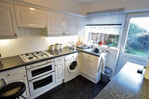 75 Crown Road, Clacton-on-sea, CO15 1AU