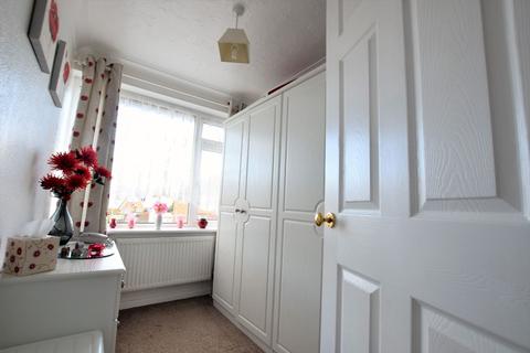 75 Crown Road, Clacton-on-sea, CO15 1AU