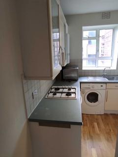 2 bedroom flat to rent, Priory Road, West Hampstead NW6