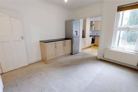 5 bedroom end of terrace house to rent, Sycamore Road, Friary and St Nicolas, GU1