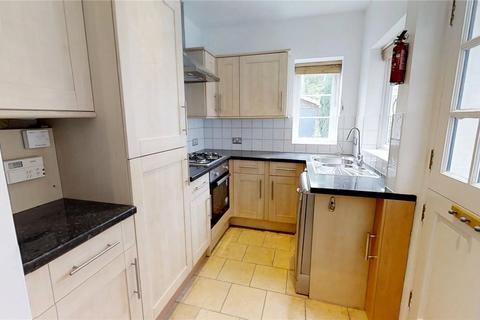 5 bedroom end of terrace house to rent, Sycamore Road, Friary and St Nicolas, GU1