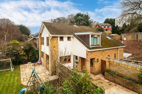 30 Surley Row, Emmer Green, Reading, RG4 8NA