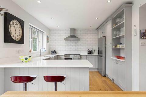 30 Surley Row, Emmer Green, Reading, RG4 8NA