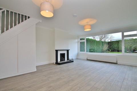 19 Maple Road, Ripley, Woking, GU23 6JY
