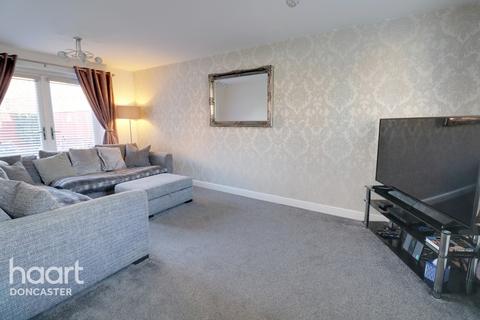 2 Ramskir Lane, Stainforth, Doncaster, DN7 5BE