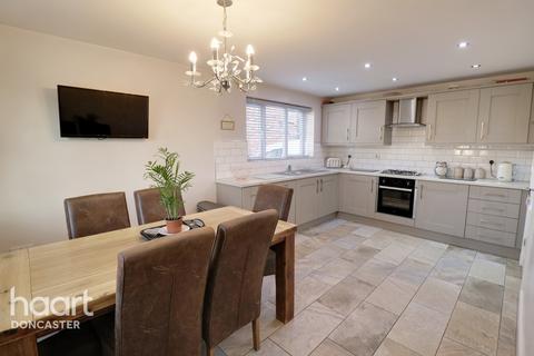 2 Ramskir Lane, Stainforth, Doncaster, DN7 5BE