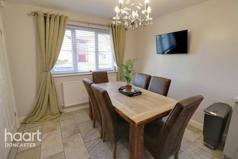 2 Ramskir Lane, Stainforth, Doncaster, DN7 5BE