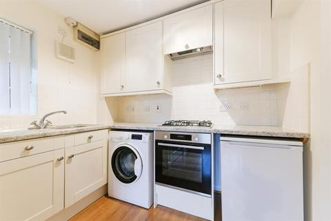 14 Cudham Close, Belmont, Sutton, SM2 6EG