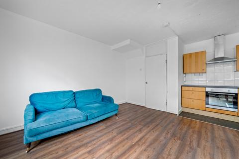 4 bedroom maisonette to rent, Fellows Court, Weymouth Terrace, Hoxton, London