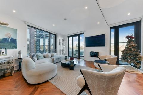 3 bedroom apartment for sale, Ambassador Building, Embassy Gardens, SW11