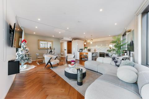 3 bedroom apartment for sale, Ambassador Building, Embassy Gardens, SW11