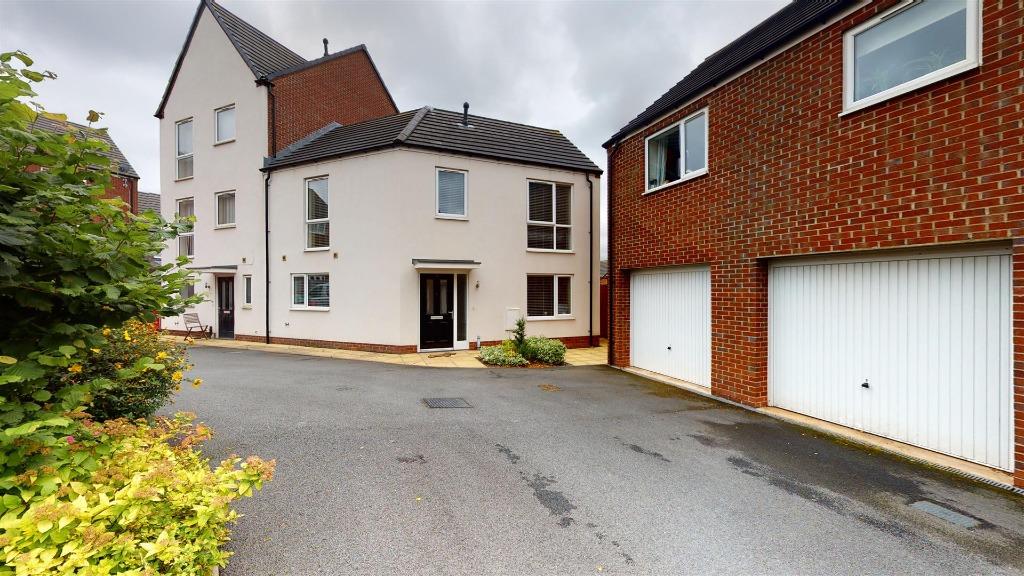 Matilda Grove, Milehouse, NewcastleunderLyme, ST5 3 bed semidetached