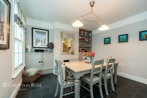 12 Course Road, Ascot, SL5 7HL