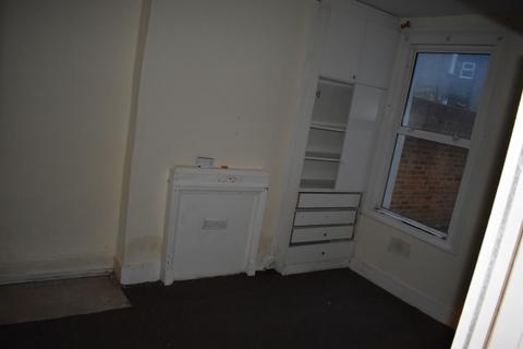 319 Acton Lane, London, W3 8NT