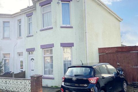 91 Capstone Road, Bournemouth, BH8 8RY