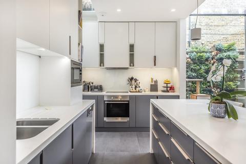 8 Calais Street, London, SE5 9LP