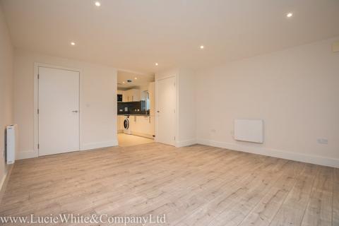 2 bedroom apartment to rent, West Mount, West Croydon