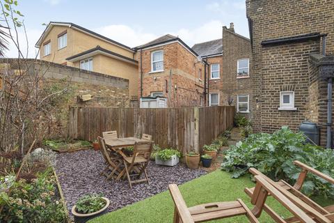 47a Bickersteth Road, London, SW17 9SH