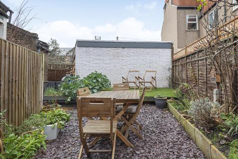 47a Bickersteth Road, London, SW17 9SH
