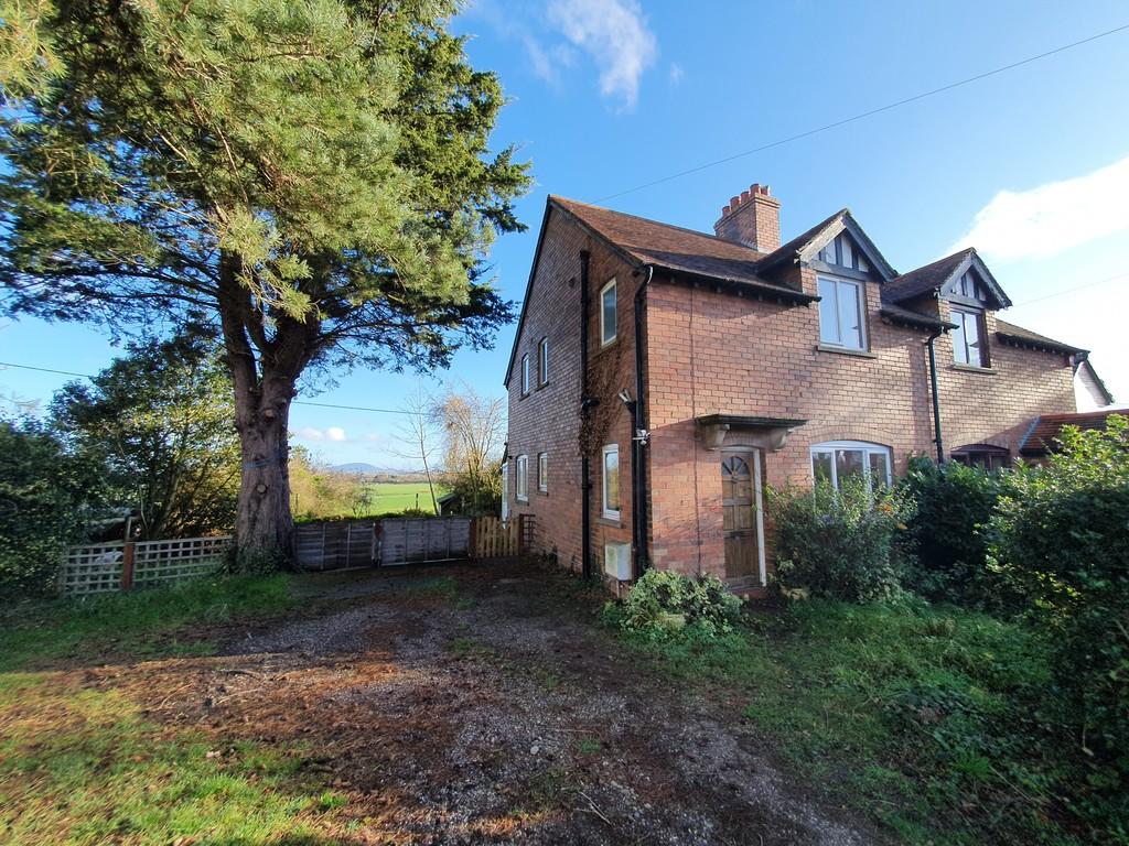 North Park, Condover, Shrewsbury 3 bed semidetached house £795 pcm