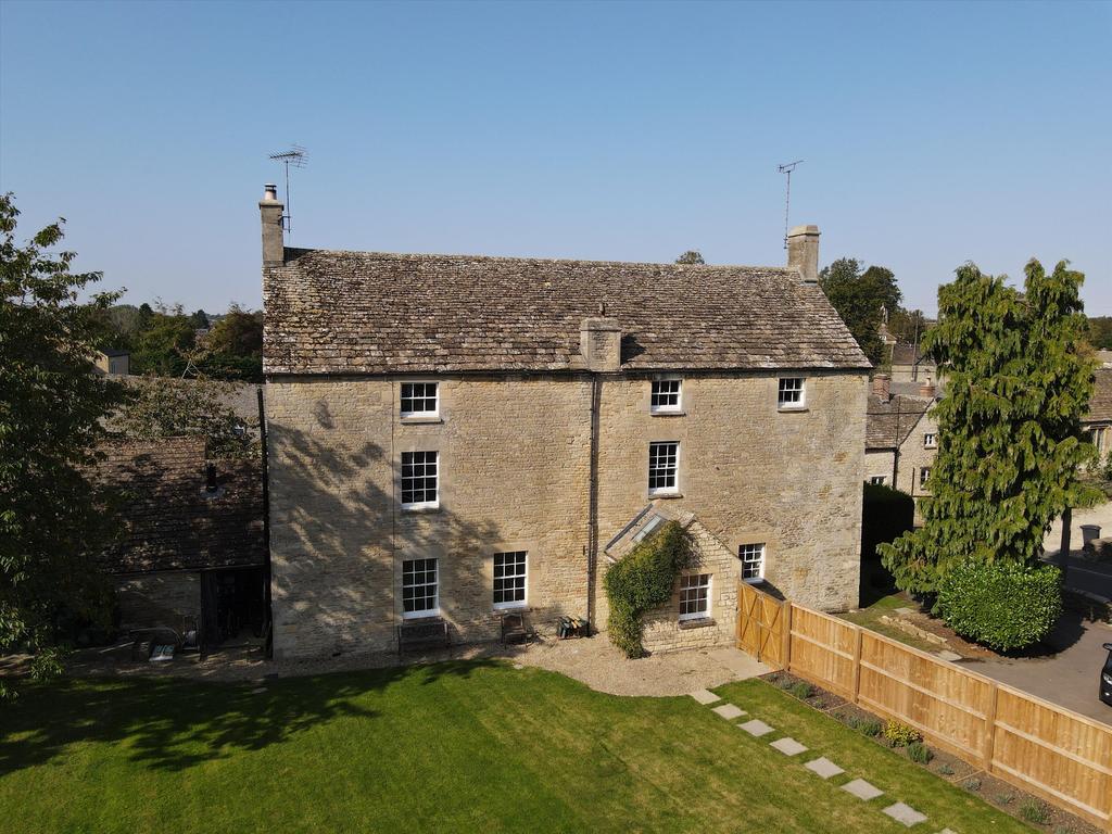 Preston, Cirencester, GL7 5 bed house £975,000