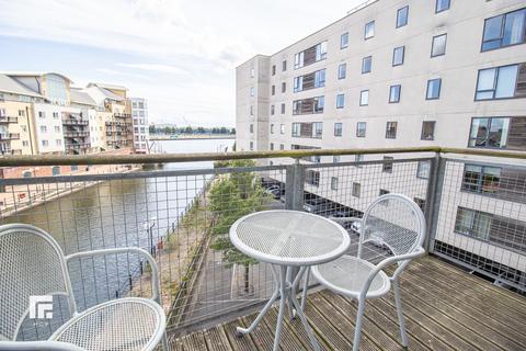 2 bedroom apartment to rent, Electra House, Celestia, Cardiff Bay