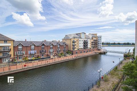 2 bedroom apartment to rent, Electra House, Celestia, Cardiff Bay