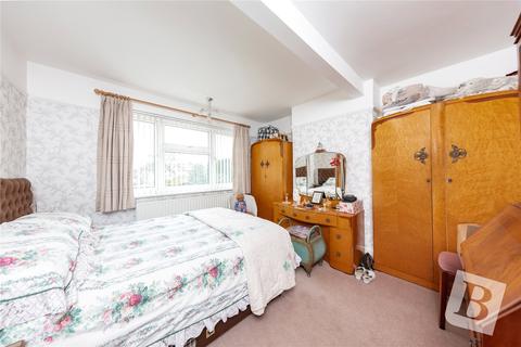 30 Meadow Way, Upminster, RM14 3AD