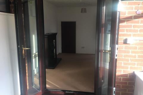 2 Aynscombe Close, Dunstable, LU6 1FA
