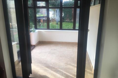 2 Aynscombe Close, Dunstable, LU6 1FA
