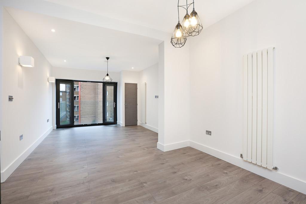 Apartment in London, St. George in the East, Shadwell - More