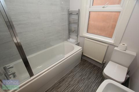 1 bedroom in a house share to rent, Queens Road, Chester