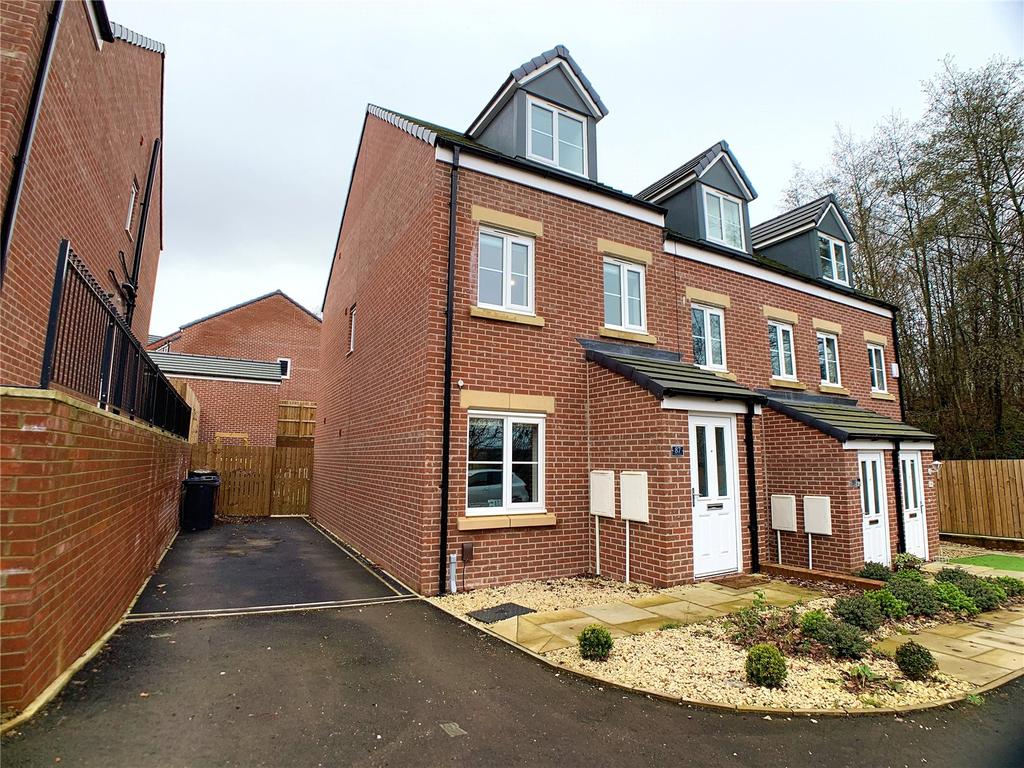 Kestrel Road, Barnsley, S75 3 bed townhouse £170,000