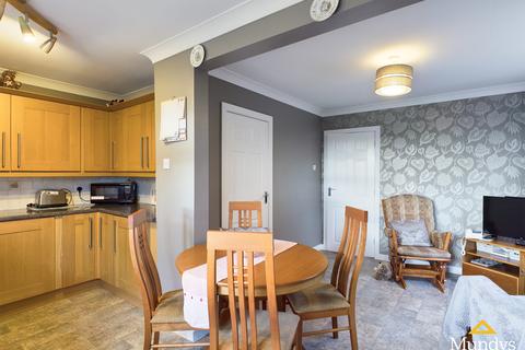7 Holly Close, Cherry Willingham, Lincoln, LN3 4BH