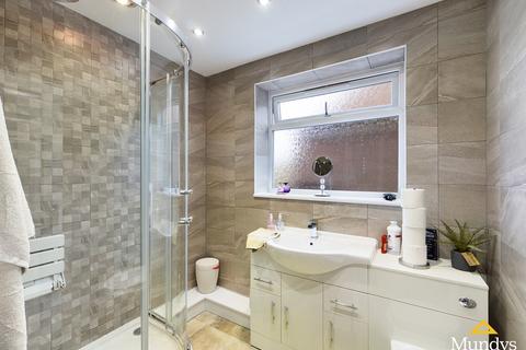 7 Holly Close, Cherry Willingham, Lincoln, LN3 4BH