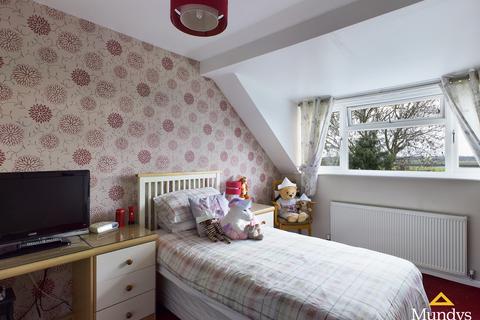 7 Holly Close, Cherry Willingham, Lincoln, LN3 4BH