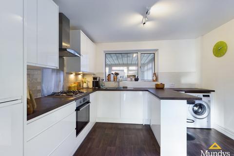 3 Arras Close, Lincoln, LN1 3UE