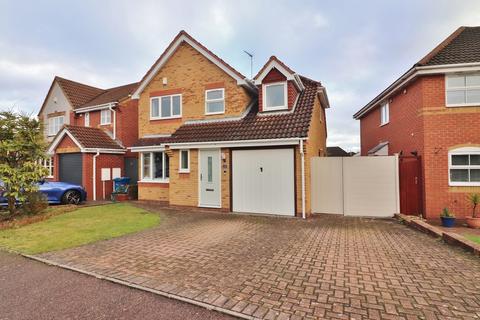 2 Felstead Close, Dosthill, Tamworth, B77 1QD